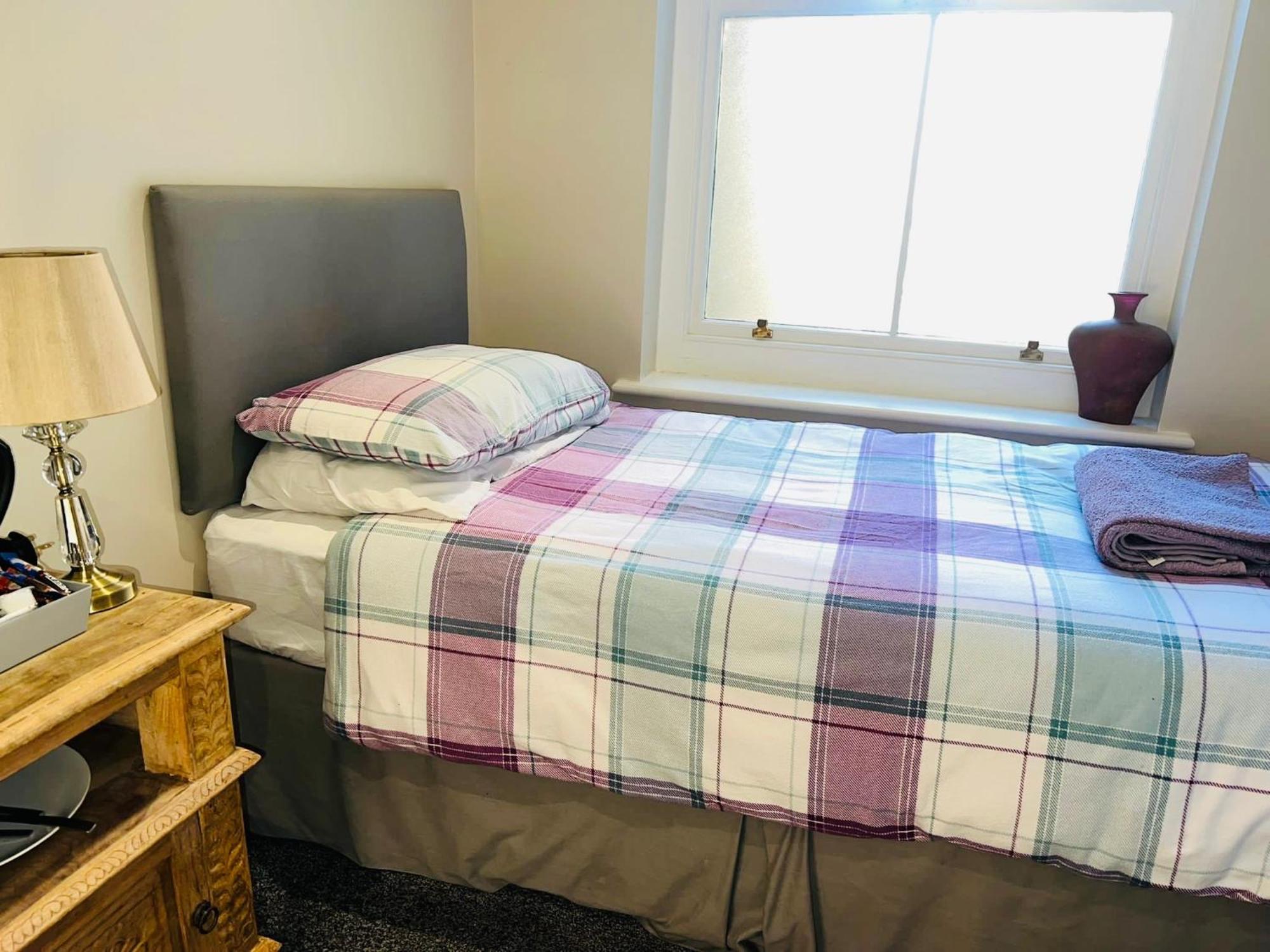 Bed For The Night, Close To Beach, Shops , Train St Leonards-on-Sea 외부 사진